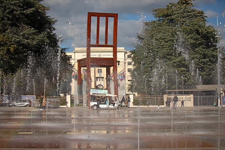Private Guided Geneva 1 Hour 15 min TukTuk City Tour
