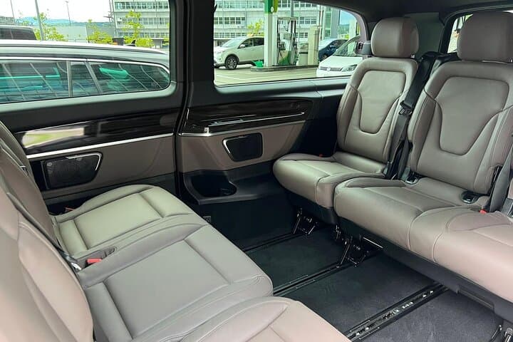 Zurich Airport to Engelberg Private Arrival Transfer