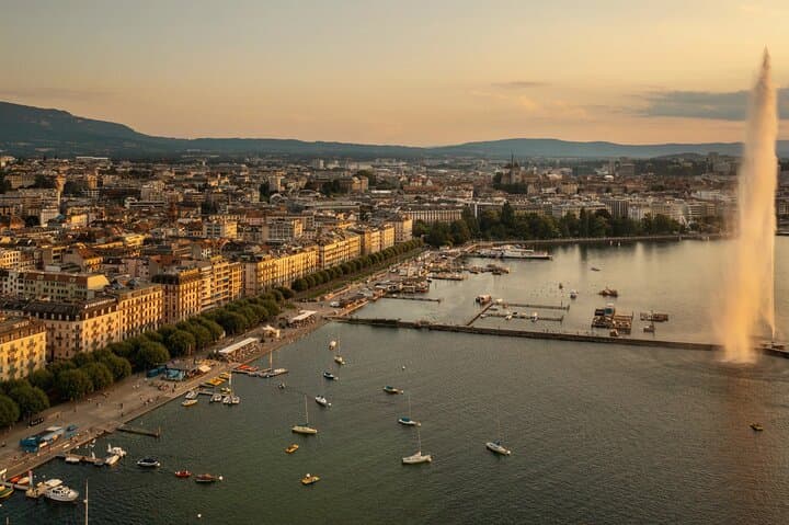 Geneva Airport (GVA) Private Transfer to Geneva/Lausanne/Chamonix
