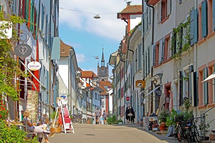 Private direct transfer from Geneva to Basel with English Driver