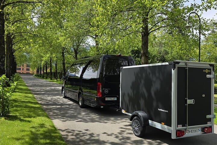 Private luxury (SKI) transfer Zurich to St. Moritz (1-6 persons)