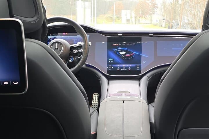 Private transfer Zurich to Milano (Italy) (1-6 persons)