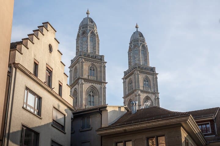 Self-Guided Alpine Expedition in Zurich's Hidden Havens
