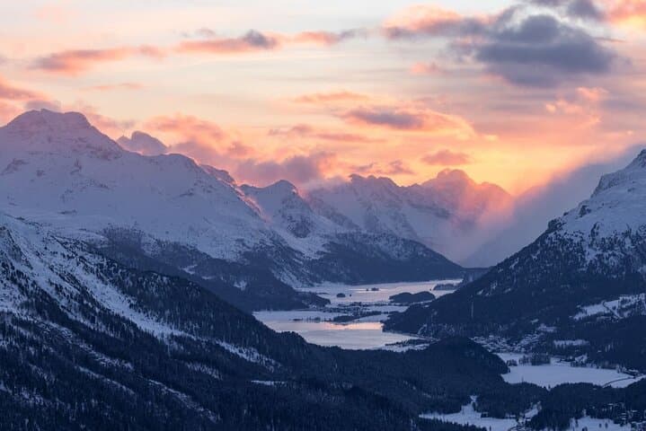 Panoramic Hike with Breathtaking View of the Engadine