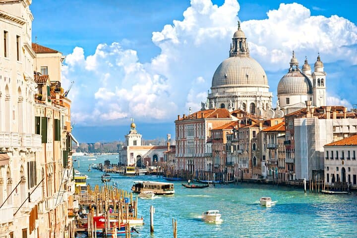 Private transfer from Zurich to Venice, 2 hour stop in Milan