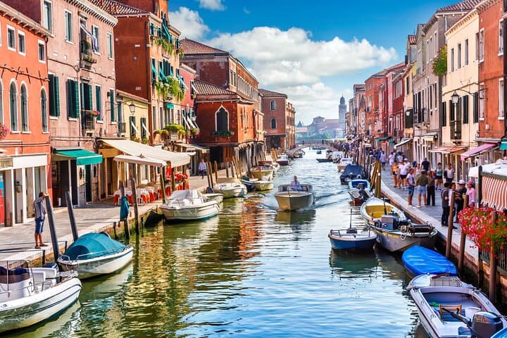 Private transfer from Zurich to Venice, 2 hour stop in Milan