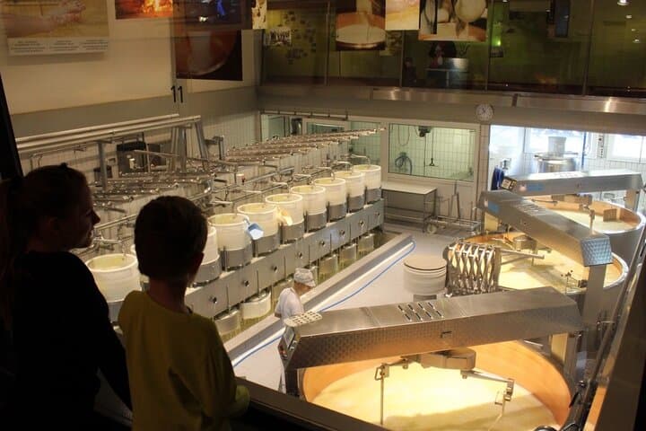 Swiss Cheese & Chocolate Private Tour