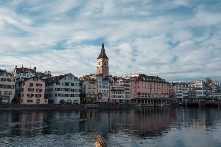 Tour Zurich Lindt and Rheinfall Chocolate Factory