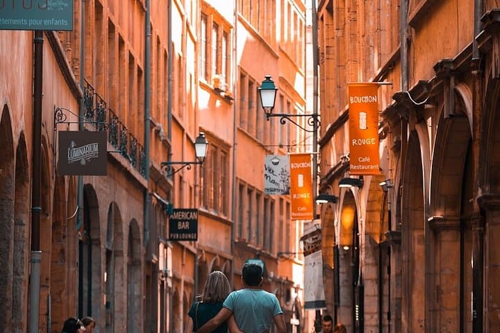 Private direct door-to-door transfer from Geneva to Lyon