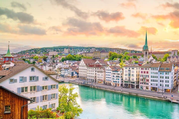 Private transfer from Lugano to Zurich, 2h stop in Lucerne