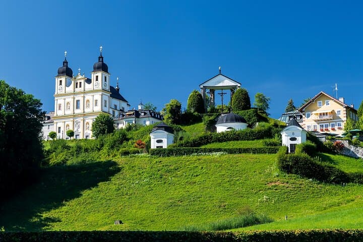 Private transfer from Zurich to Salzburg with 2h Stop in Vaduz