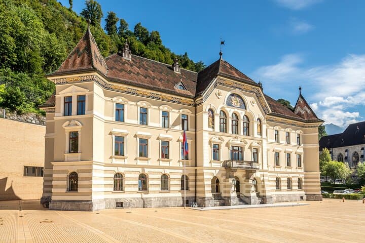 Private direct transfer from Zurich to Vaduz