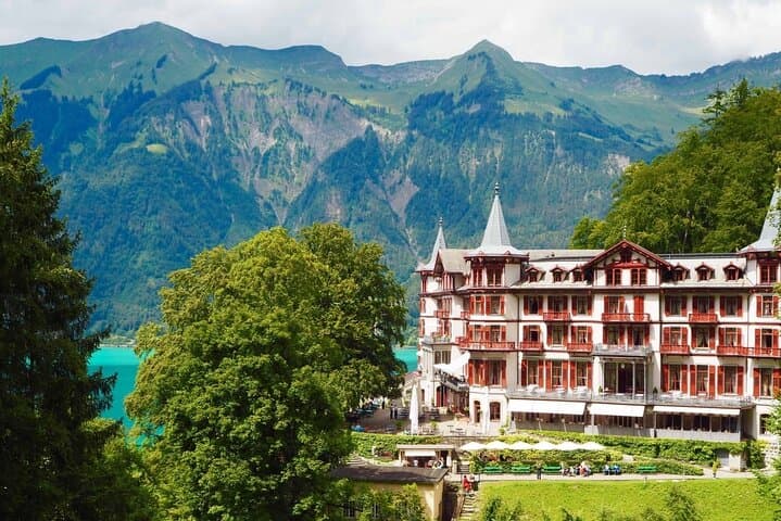 Private Bernese Oberland Alps Tour and Alpine Villages