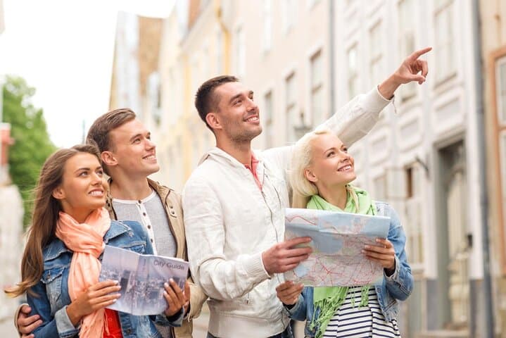 Explore Neuchâtel in 60 minutes with a Local