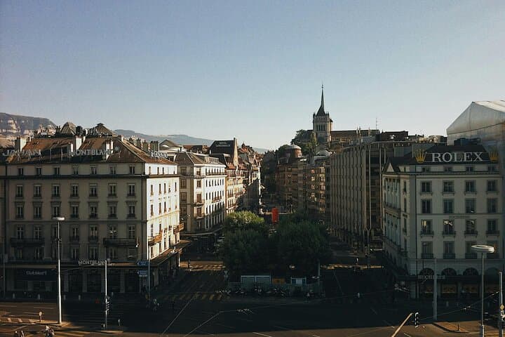 Private Geneva 5 Hour City Tour