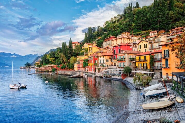 Private transfer from Zurich to Torino with 2h stop in Como