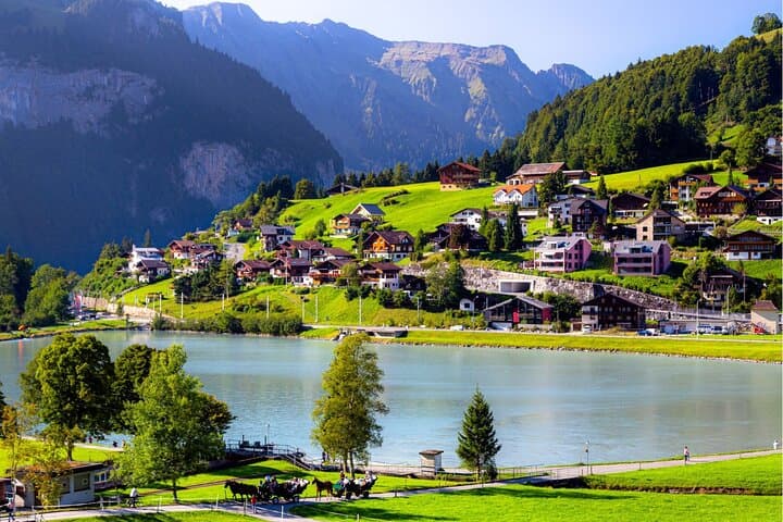 Zurich: Guided Daytrip to Grindelwald, Lauterbrunnen & Interlaken