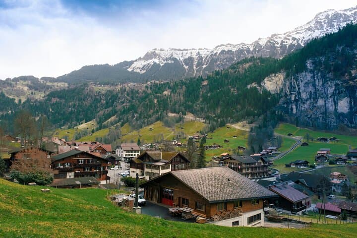 Mt Jungfrau & Interlaken Day Tour From Zurich + Free Photoshoot