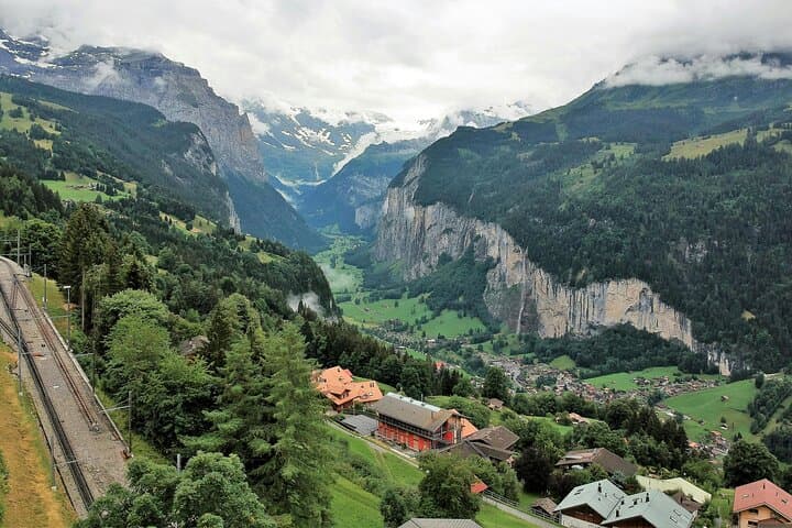 Mt Jungfrau & Interlaken Day Tour From Zurich + Free Photoshoot