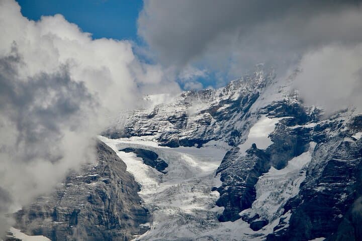 Mt Jungfrau & Interlaken Day Tour From Zurich + Free Photoshoot