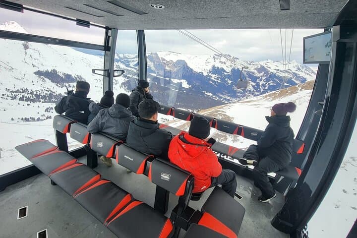Jungfraujoch Top of Europe and Lauterbrunnen Private Tour