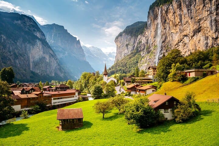 Private day trip from Zurich to Grindelwald, Interlaken and back