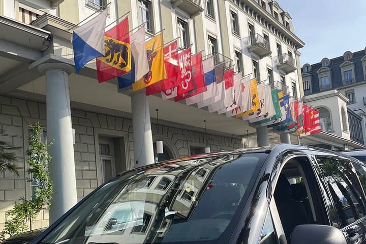 Basel to Frankfurt Private Airport Transfers for 1–4 Passengers