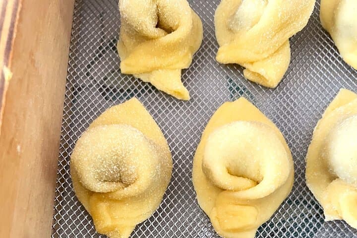 Cooking class & Dinner: Homemade Italian Pasta with Locals