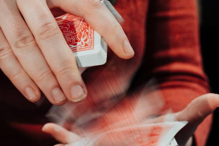 Tailor-made Cocktails and Magic Close Up