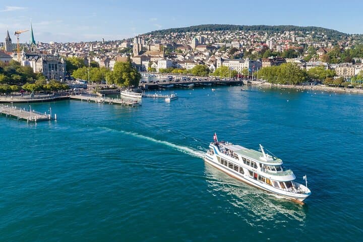 From Basel: Zurich Tour with Chocolate tasting and Lake Cruise