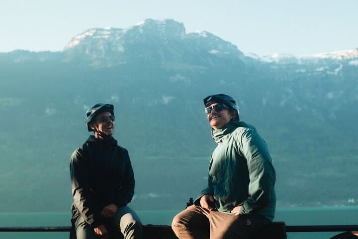 Interlaken: E-Bike Tour Around The Turquoise Lake Brienz