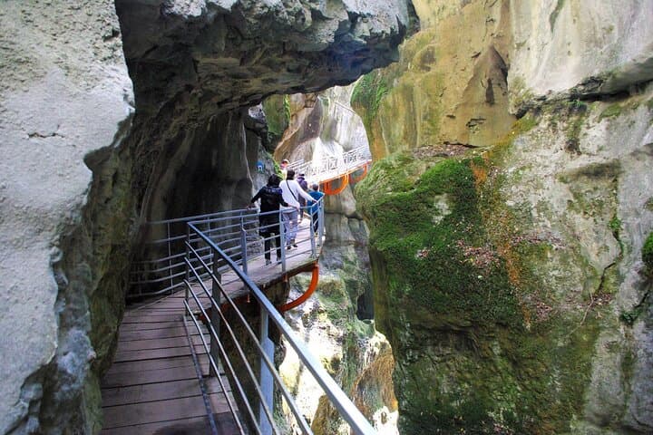 Discover the Hidden Gems from Geneva to Annecy