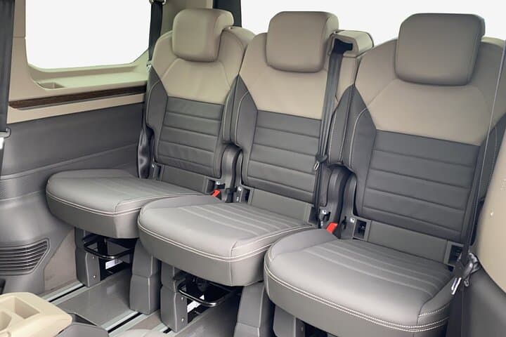 Geneva tour in luxury van