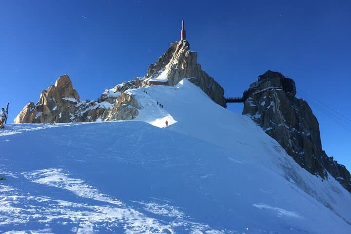 Private Transport to Chamonix from Geneva with driver-guide