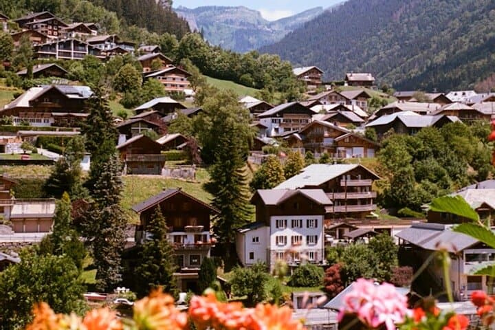 Geneva to Morzine Avoriaz or Les Gets Private Transfer