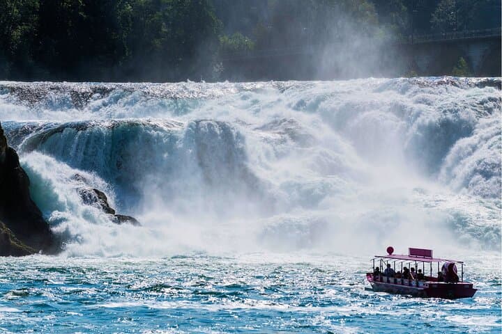 Guided Daytrip to Rhine Falls and Stein am Rhein from Zurich
