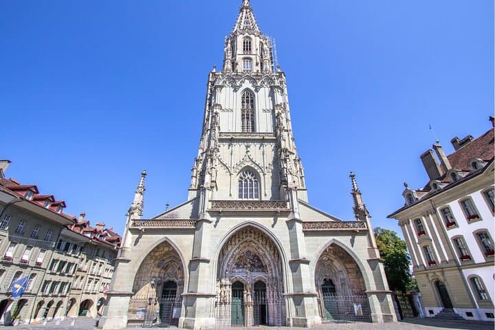 Bern Highlights and Hidden Gems on a Guided Walking Tour