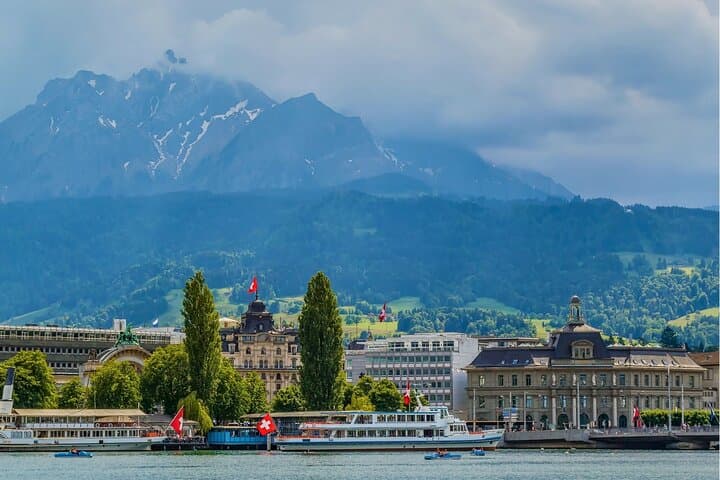 Golden Round Trip to Mount Pilatus on a Guided Tour