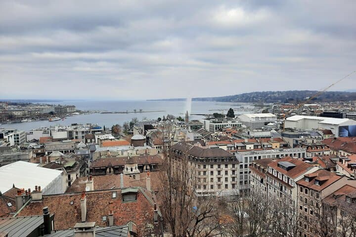 Old Town, Chocolate and Lake Guided Walking Tour