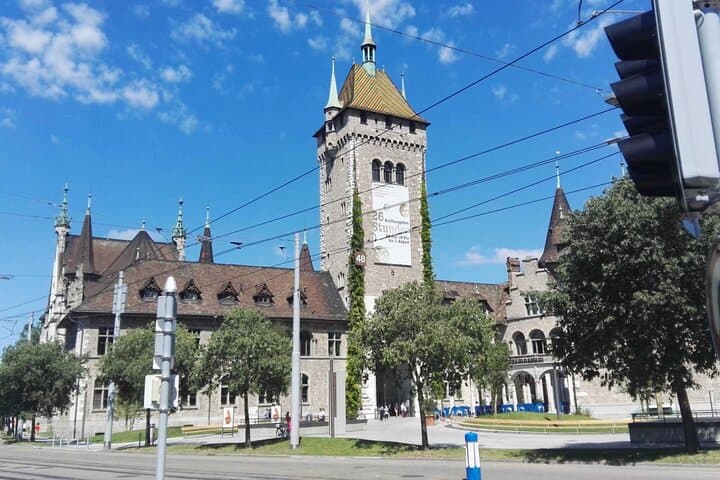 Sightseeing Walking Tour of Zurich