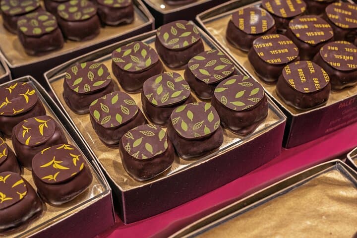 Geneva Chocolate & Sweet Delights Walking Tour by Do Eat Better