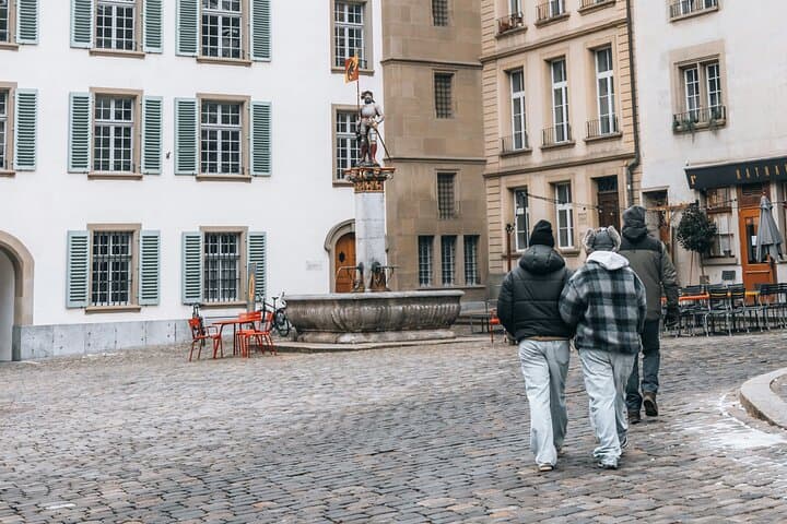 Start your tour in the heart of Bern’s historic old town