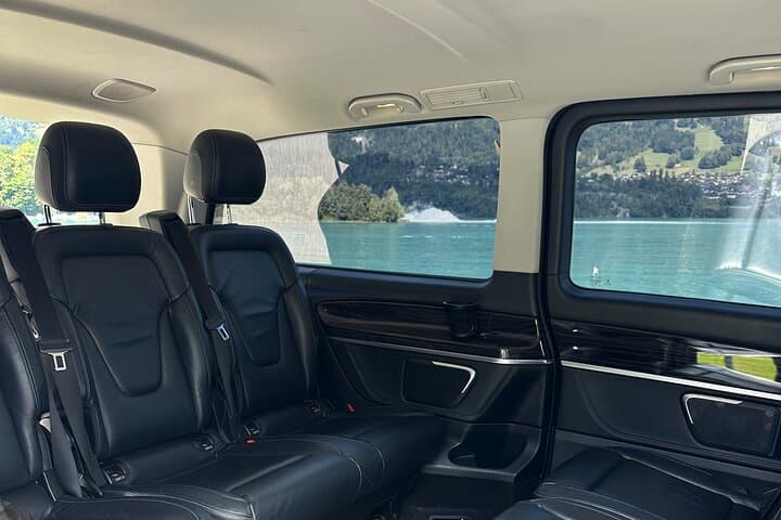 Private Day Tour with Your Driver-Guide – Interlaken & Beyond