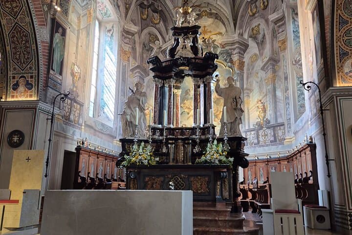 Private Lugano City Tour with Culture and History Expert