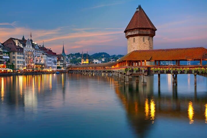 Photoshoot Tour in Old Town Lucerne