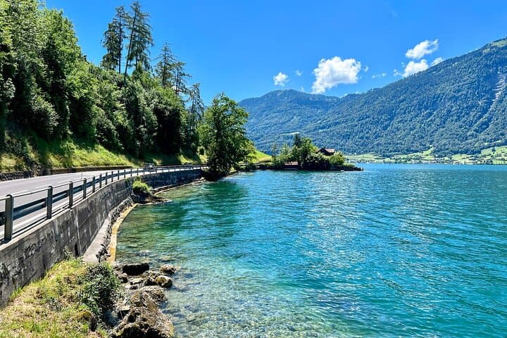 6 Hours Private Tour from Zurich to Zug & Aeschbach Chocolate