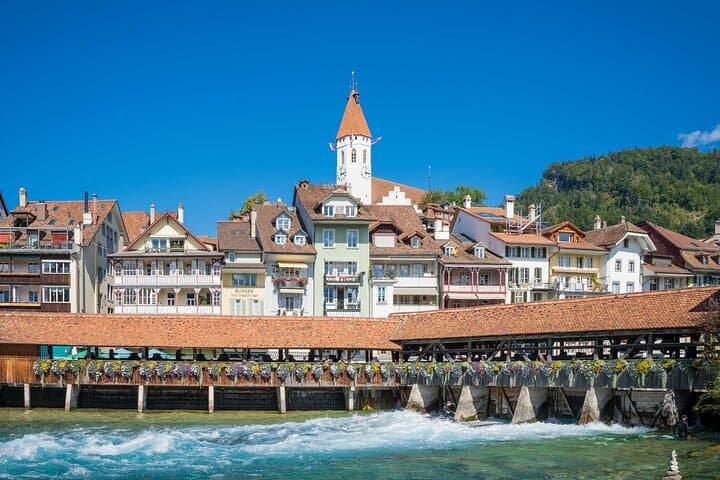 From Lucerne: Thun Day Trip by Train with Lake Cruise & Cheese