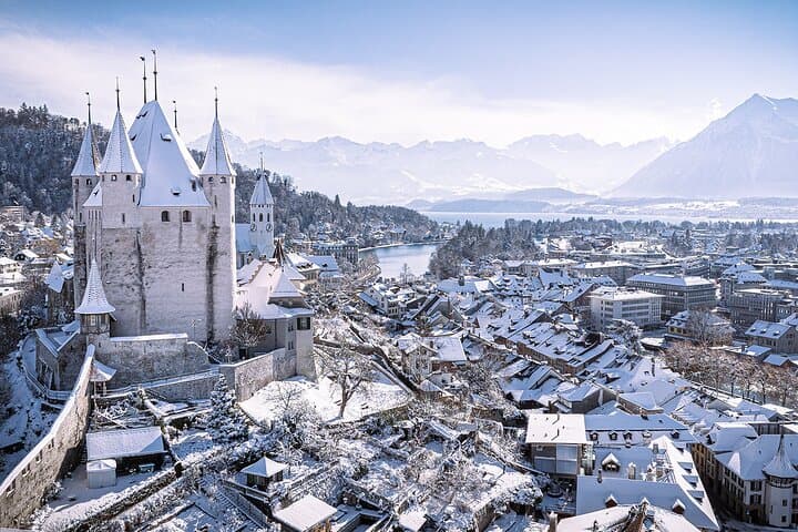 From Bern: Thun Day Trip by Train with Lake Cruise & Cheese