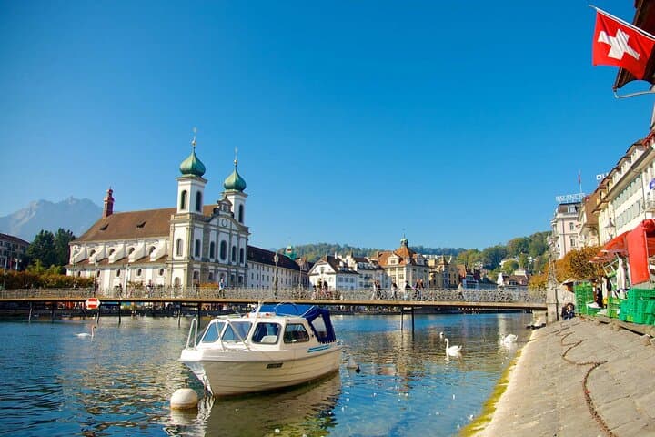 Swiss Experience: Lucerne City Tour with Chocolate Tasting