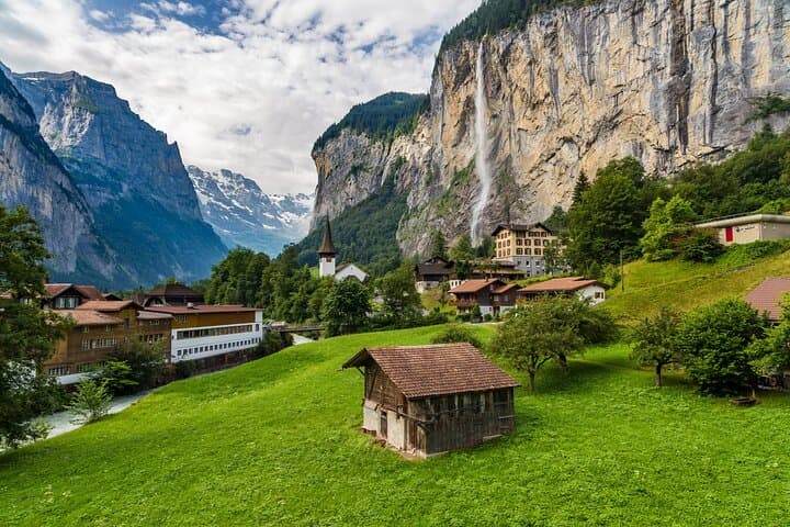Swiss Travel Pass Unlimited Rail Bus and Boat Access